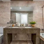 Διαμέρισμα Vivi Homes - Boho Sunrise Alminar Pool, Garden & Terrace Μαρμπέλλα