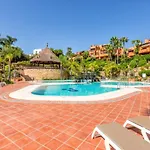 Vivi Homes - Boho Sunrise Alminar Pool, Garden & Terrace *