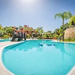 Vivi Homes - Boho Sunrise Alminar Pool, Garden & Terrace Διαμέρισμα *