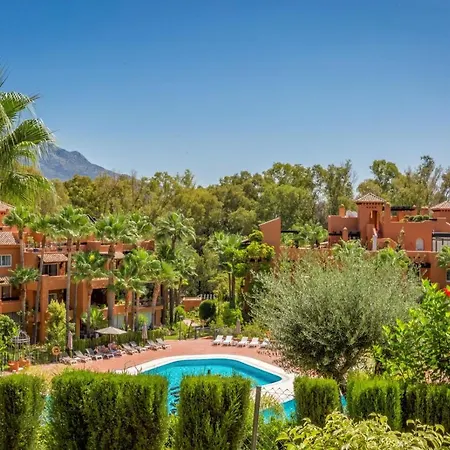 Vivi Homes - Boho Sunrise Alminar Pool, Garden & Terrace Marbella