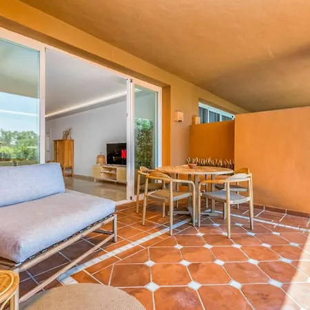 Apartamento Vivi Homes - Boho Sunrise Alminar Pool, Garden & Terrace Marbella