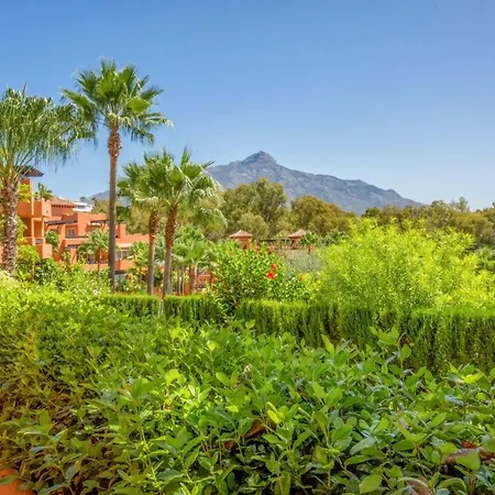 Apartamento Vivi Homes - Boho Sunrise Alminar Pool, Garden & Terrace Marbella