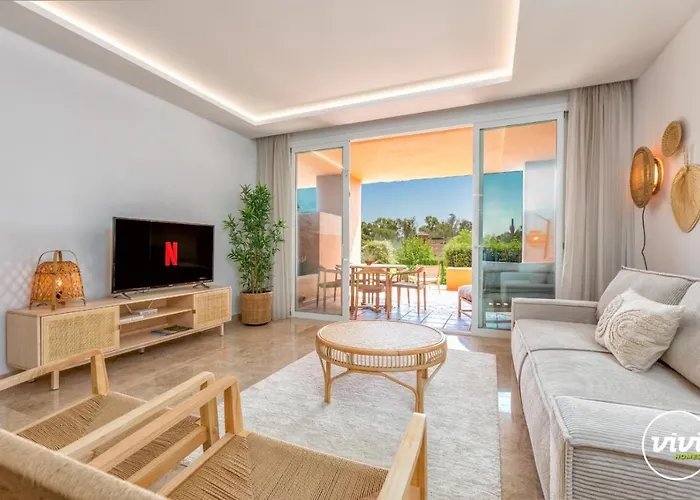 Vivi Homes - Boho Sunrise Alminar Pool, Garden & Terrace Marbella