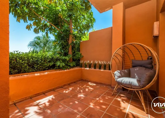 Vivi Homes - Boho Sunrise Alminar Pool, Garden & Terrace Apartamento Marbella