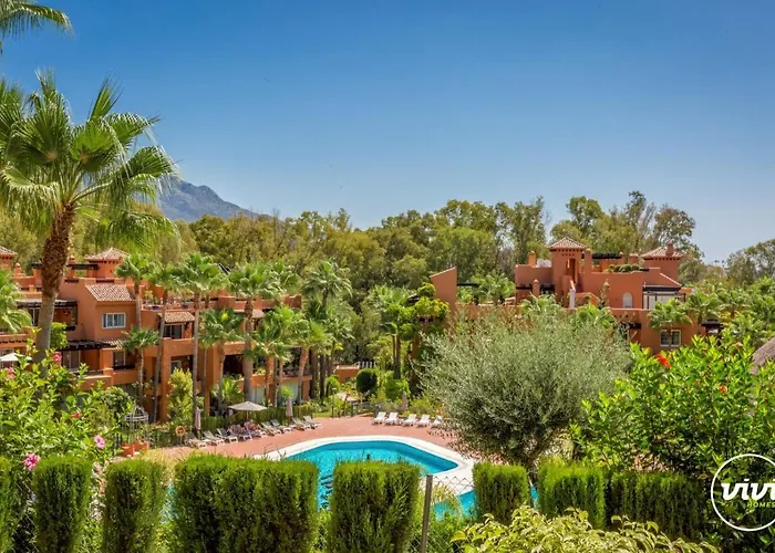 Vivi Homes - Boho Sunrise Alminar Pool, Garden & Terrace Marbella