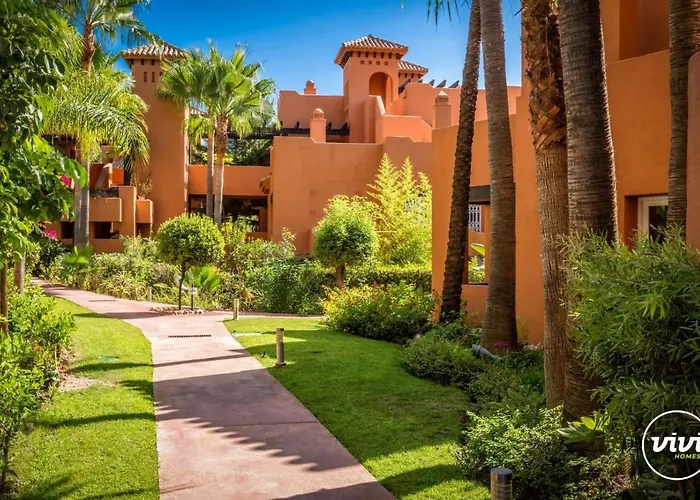 Apartamento Vivi Homes - Boho Sunrise Alminar Pool, Garden & Terrace Marbella