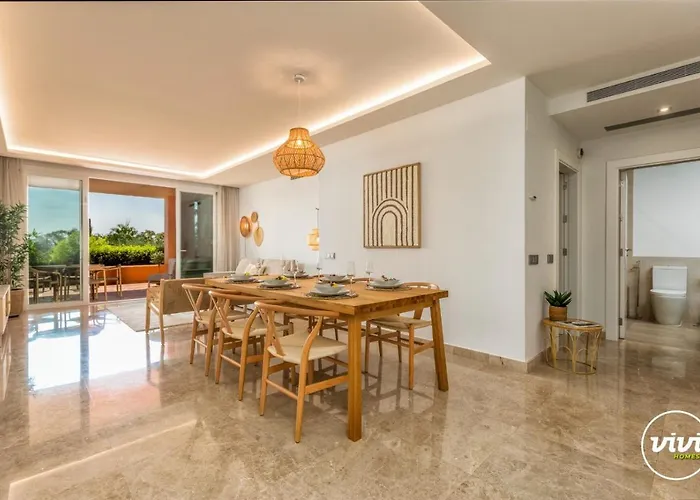 Vivi Homes - Boho Sunrise Alminar Pool, Garden & Terrace Marbella