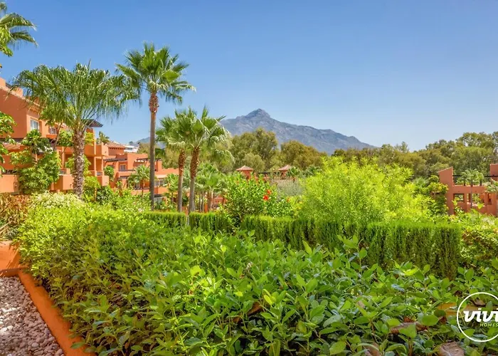 Apartamento Vivi Homes - Boho Sunrise Alminar Pool, Garden & Terrace Marbella