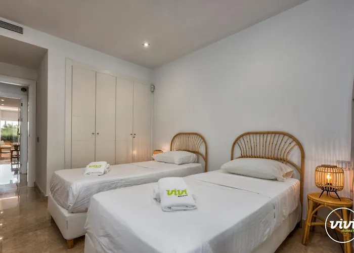 Vivi Homes - Boho Sunrise Alminar Pool, Garden & Terrace